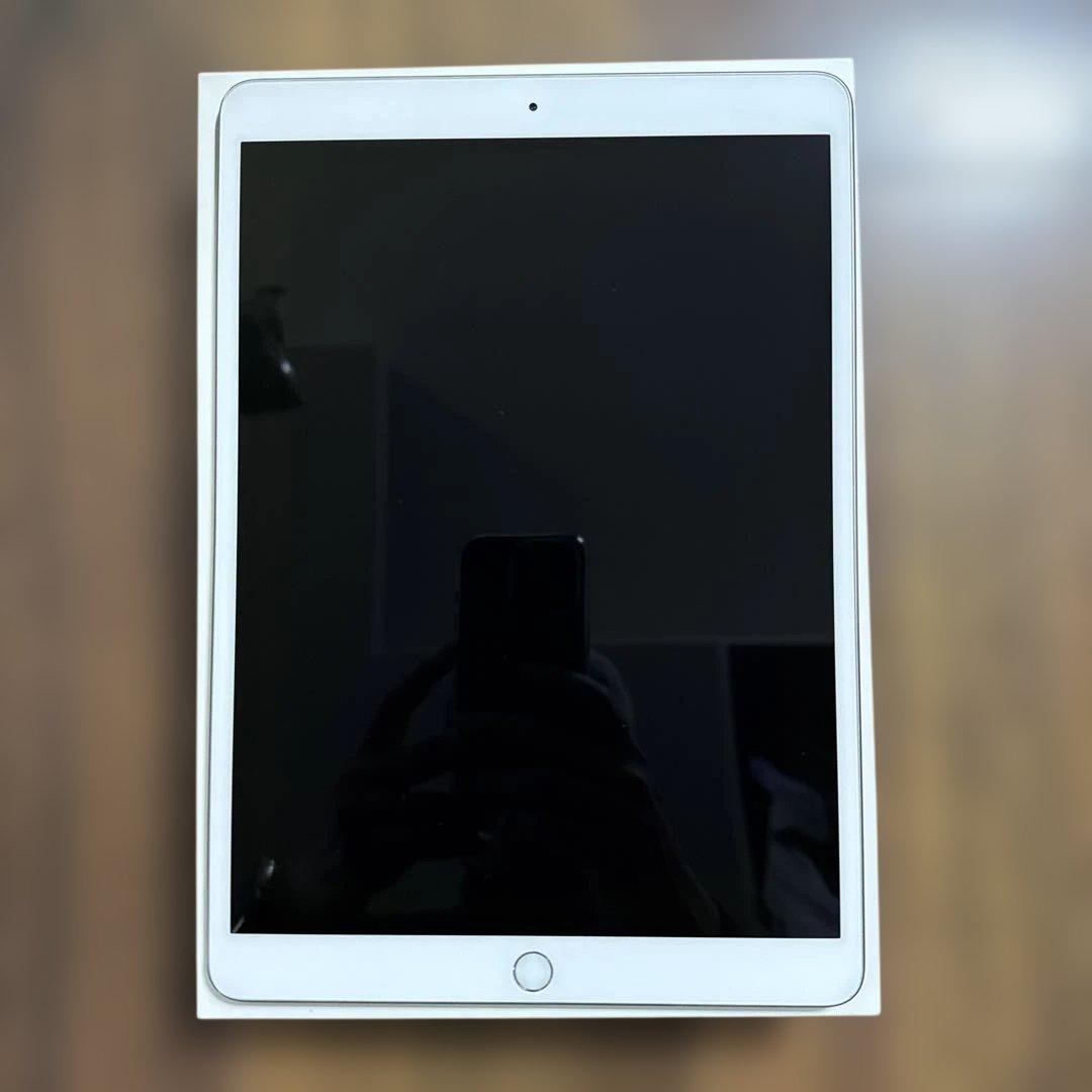 Apple iPad Pro 10.5-inchシルバー 本体