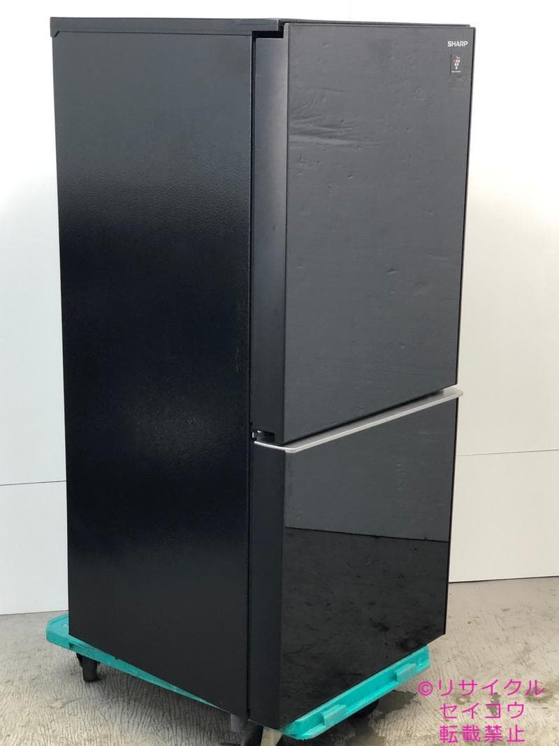 【中古】シャープ冷蔵庫 137L 2020年式2507171902