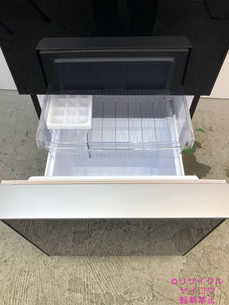 【中古】シャープ冷蔵庫 137L 2020年式2507171902