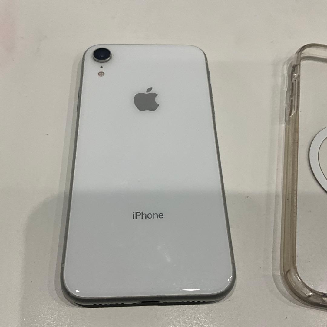 Apple iPhone XR ホワイト128GB SIMフリーケース付き