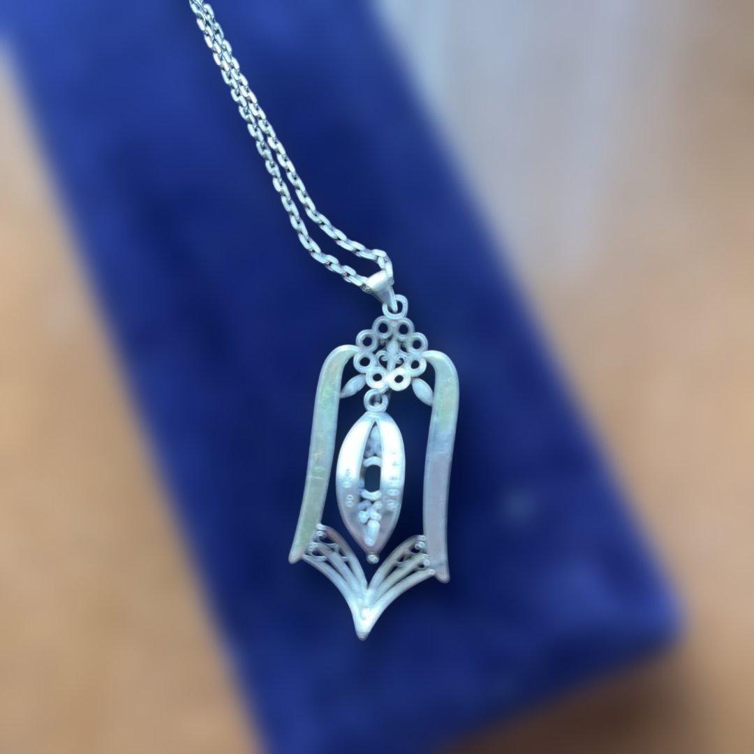 半*い様 シルバーペンダントネックレス 青色ストー５０年前　名前彫ってあります。