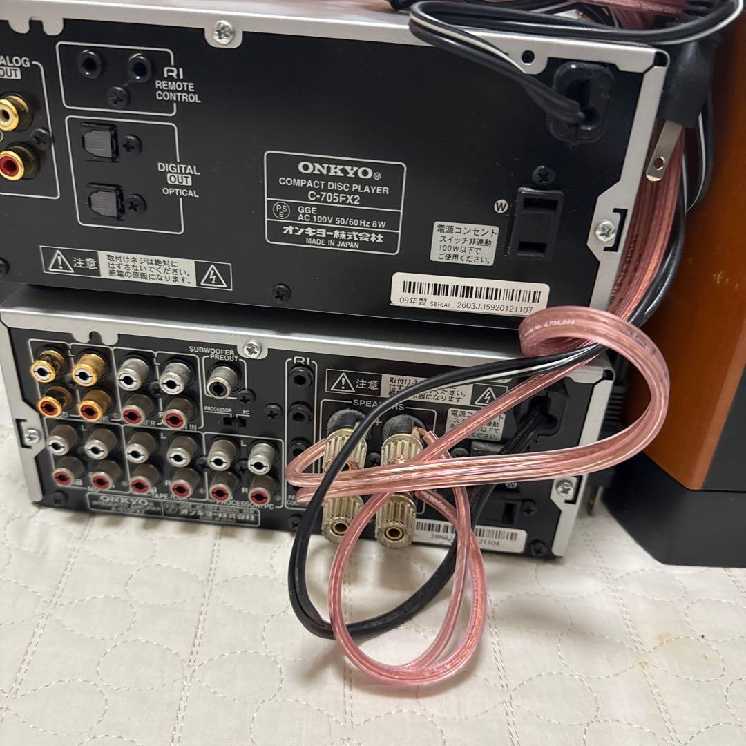 ONKYO オンキョー　CDプレイヤー　オーディオ　M2133