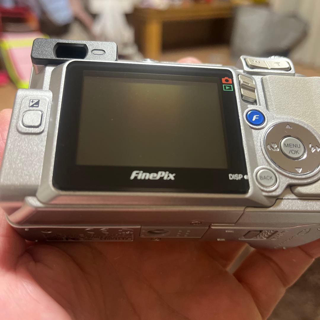 Fujifilm FinePix E550 コンパクトデジタルカメラ