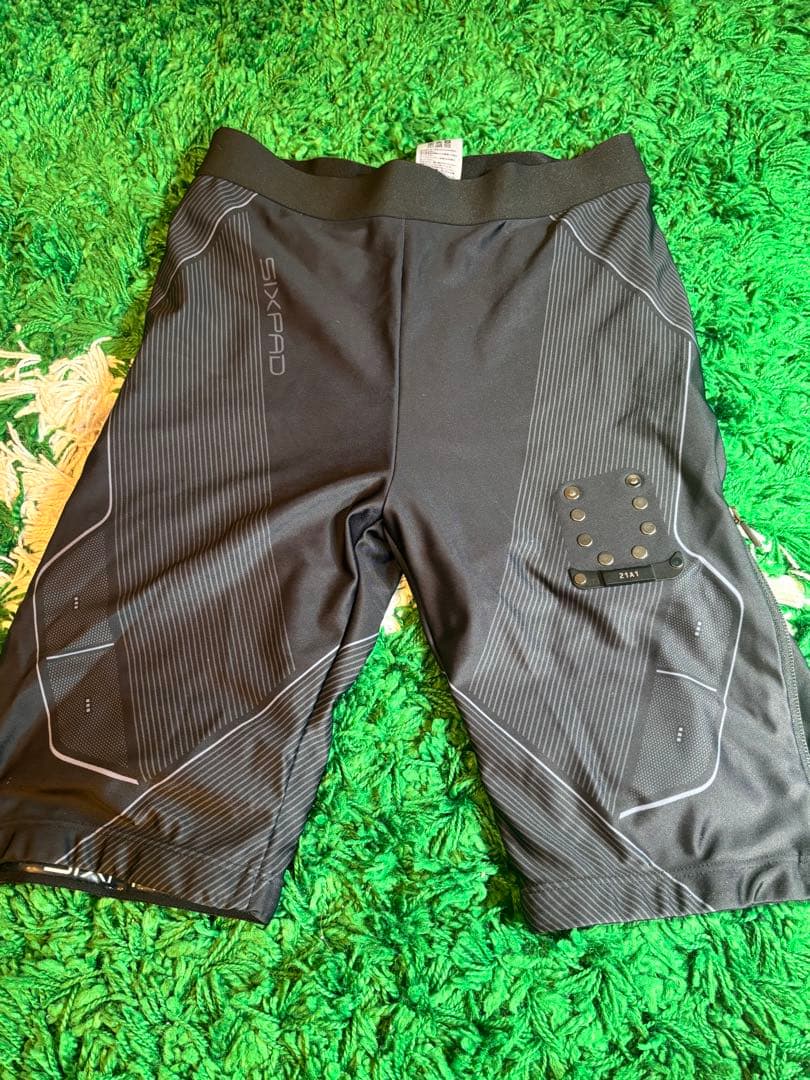 SIXPAD Powersuit Lite Hip & Leg M メンズ