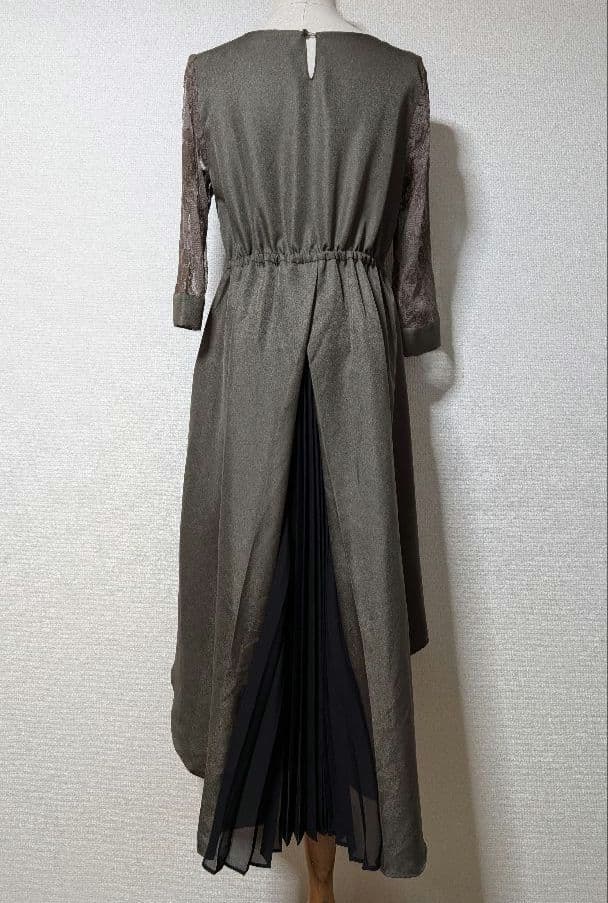 【極美品】pour vous　バックプリーツ＆レース ロングワンピース