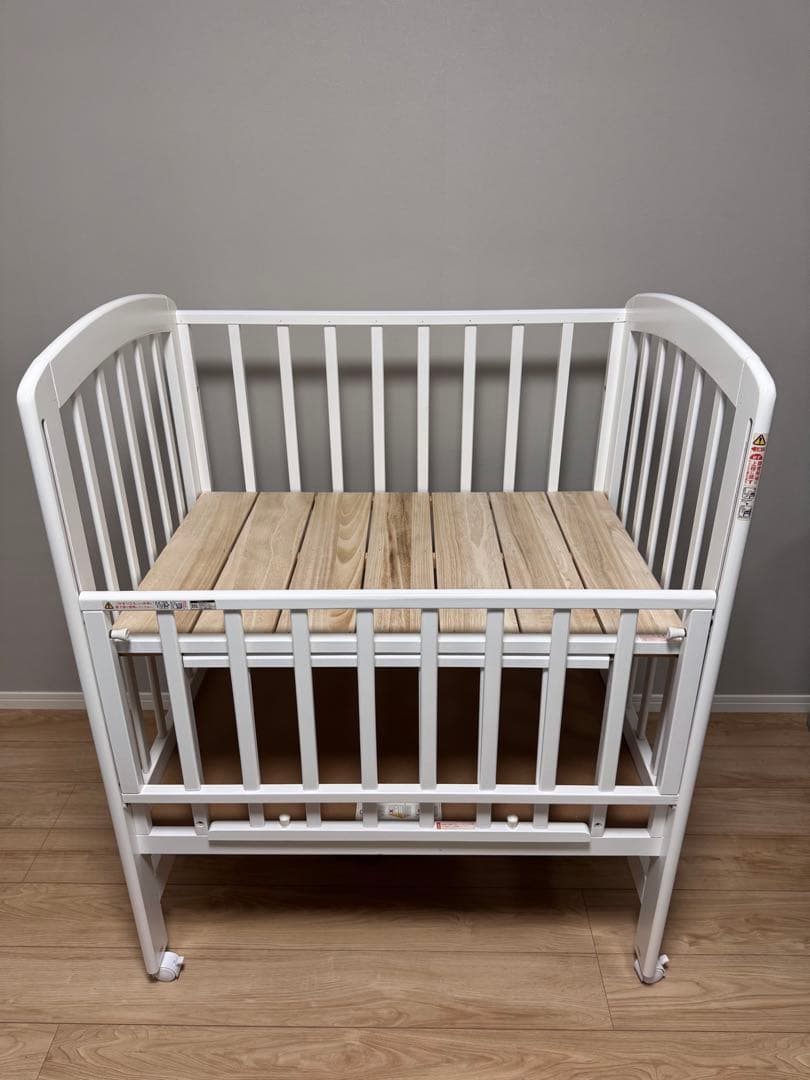 カトージ　ベビーベッド　ミニサイズ　60×90