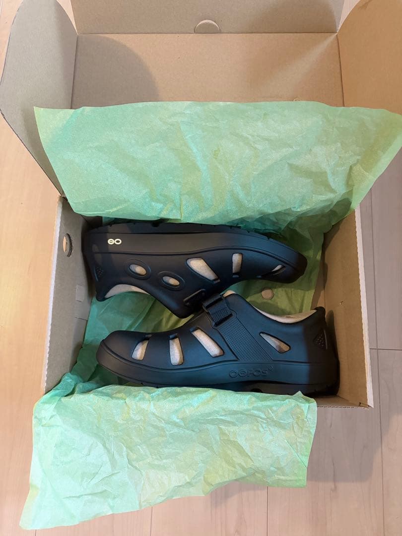 新品未使用 ウーフォス リカバリーシューズ OOFOS 29cm