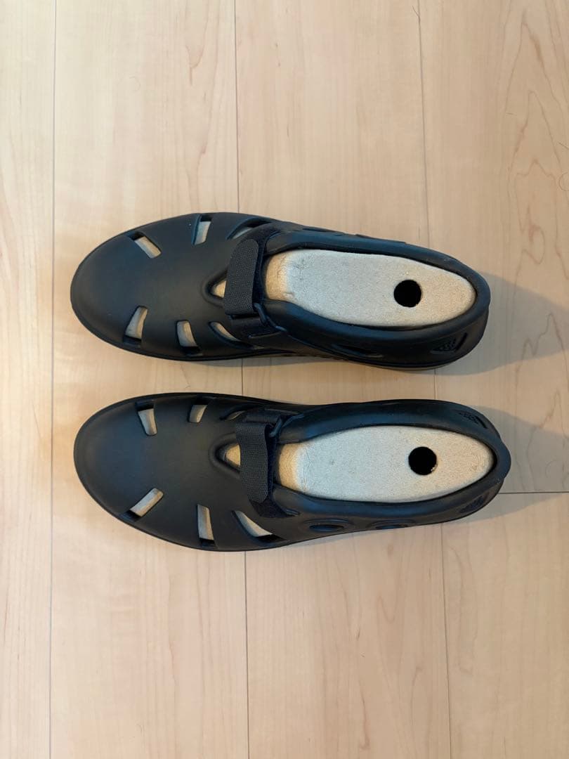 新品未使用 ウーフォス リカバリーシューズ OOFOS 29cm