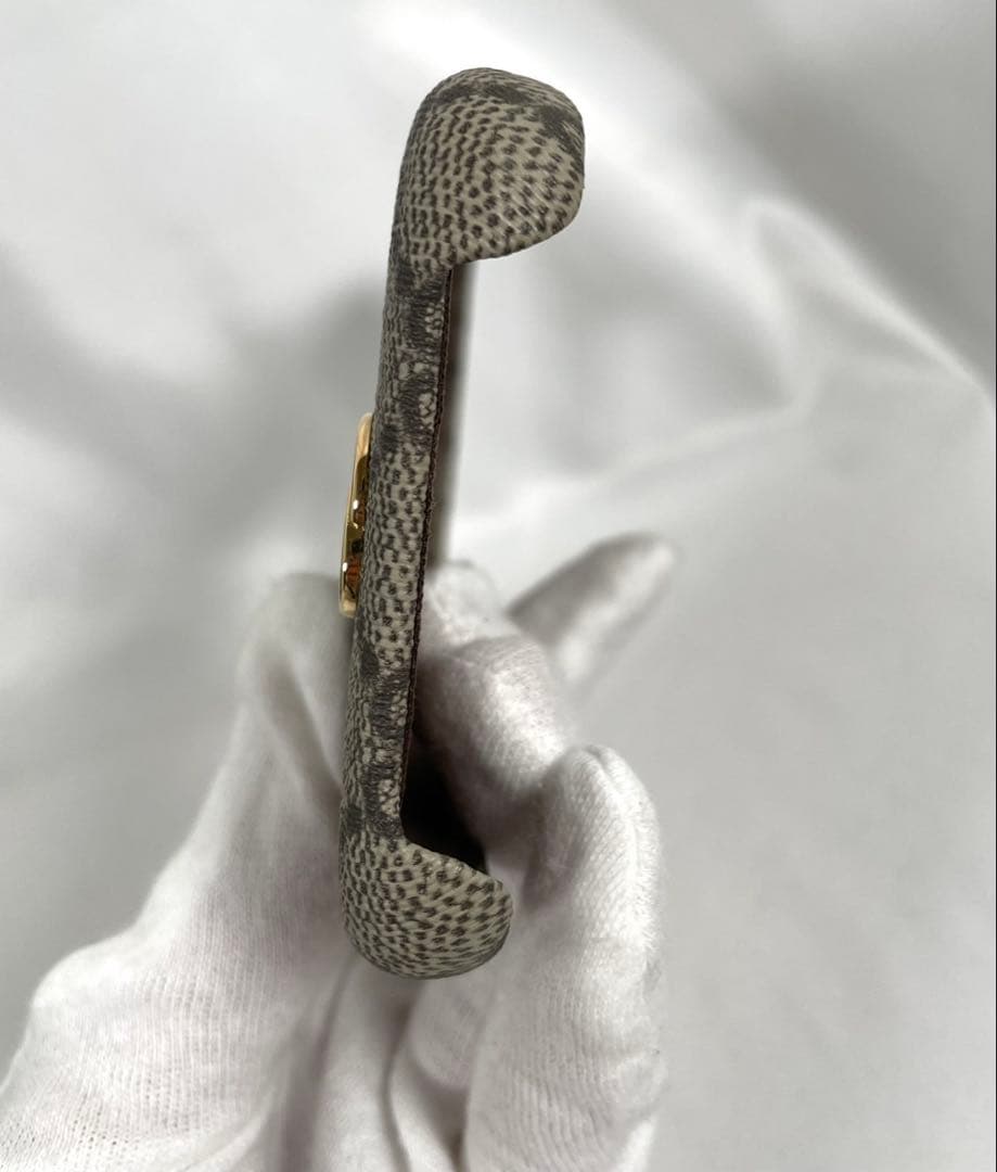 未使用 GUCCI グッチ iPhone15ケース オフィディア GGスプリーム