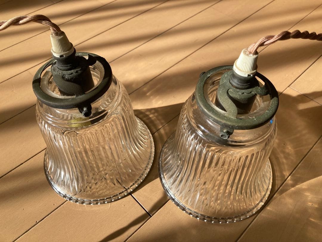 ぴょええええさま専用キャトルセゾン] クリアガラス ペンダントライト 2個セット