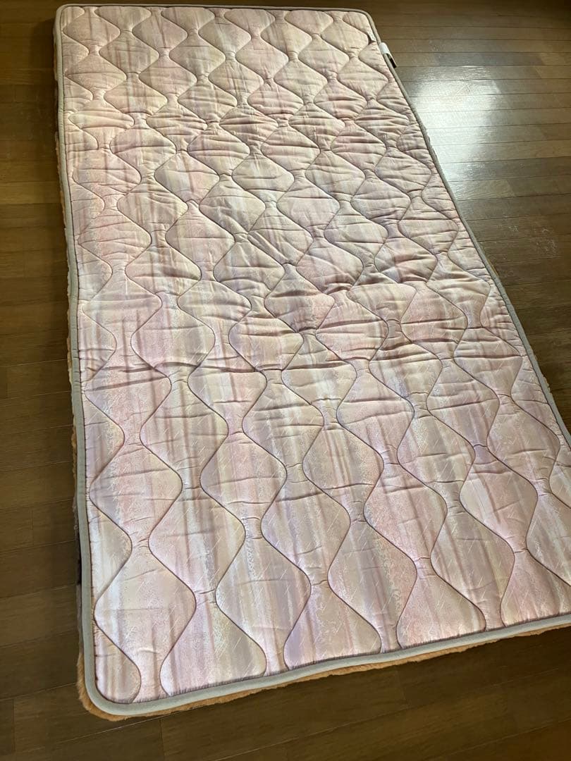 【出品は12/20 14:00まで】ファートン　シングルサイズ　茶系　丸八