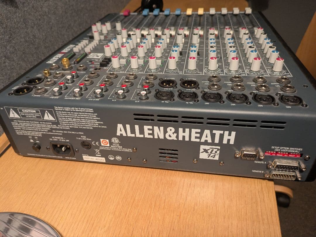 Allen & Heath XB-14² 放送対応アナログミキシングコンソール
