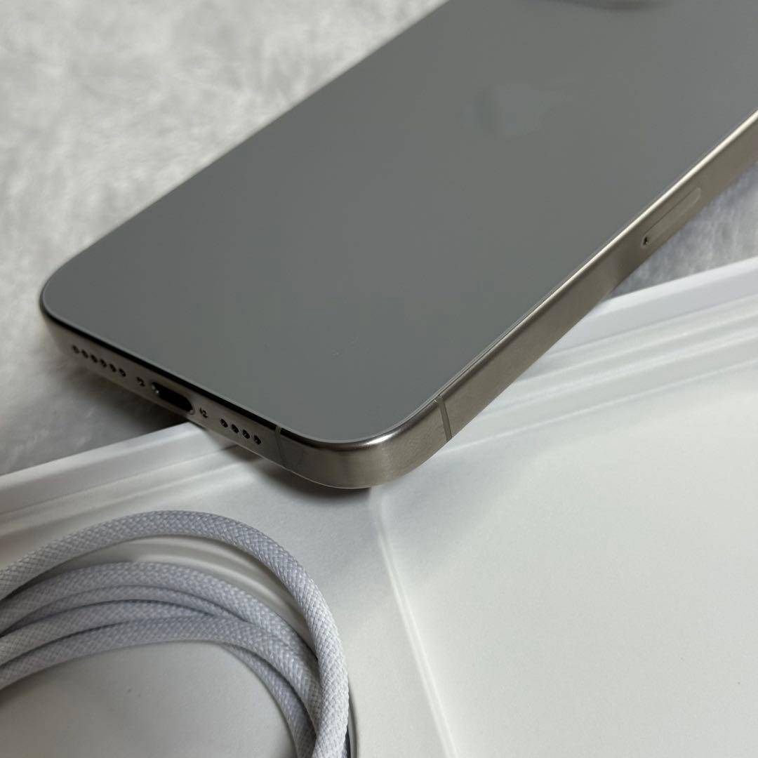 Apple iPhone 15 Pro Max 1TB チタニウム SIMフリー
