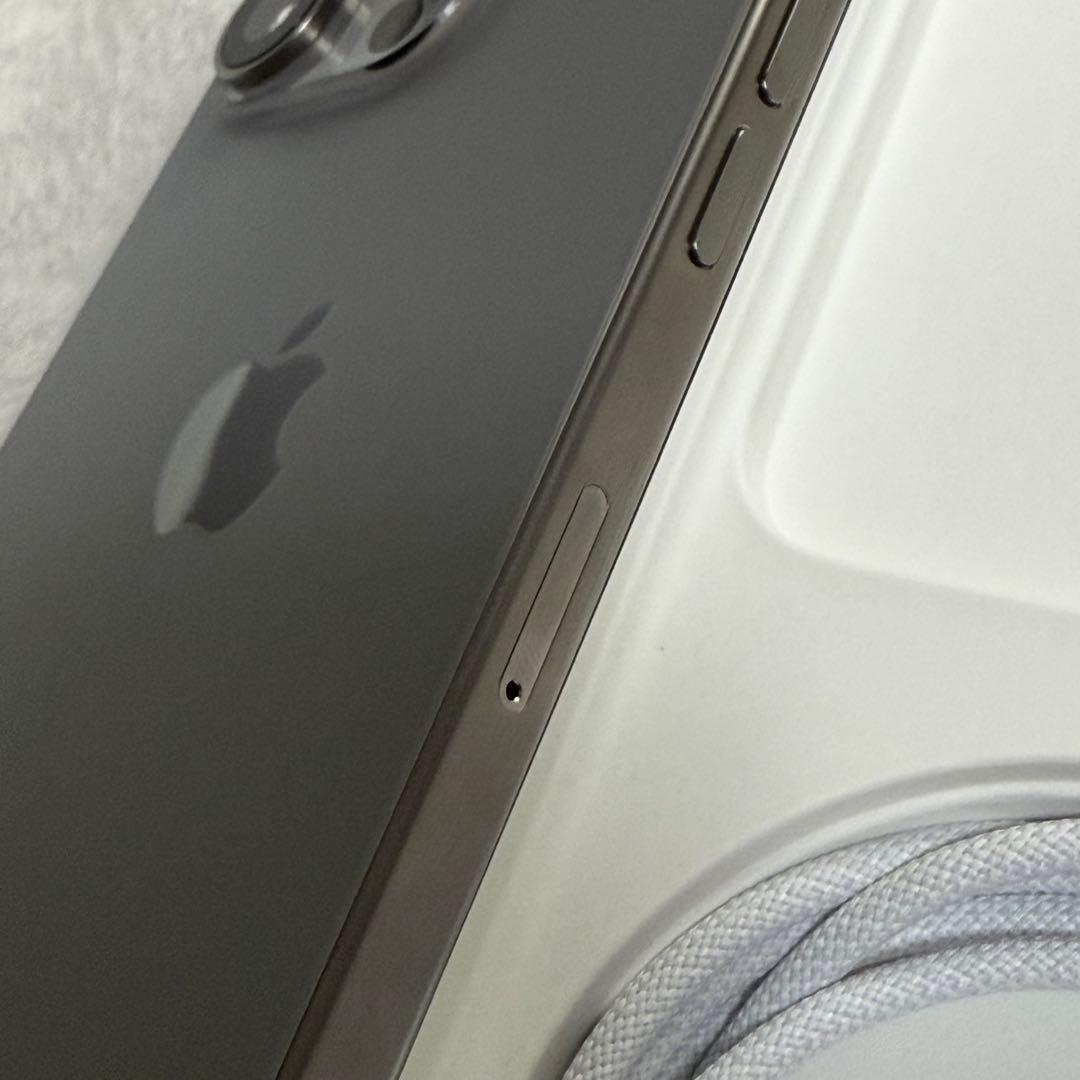 Apple iPhone 15 Pro Max 1TB チタニウム SIMフリー