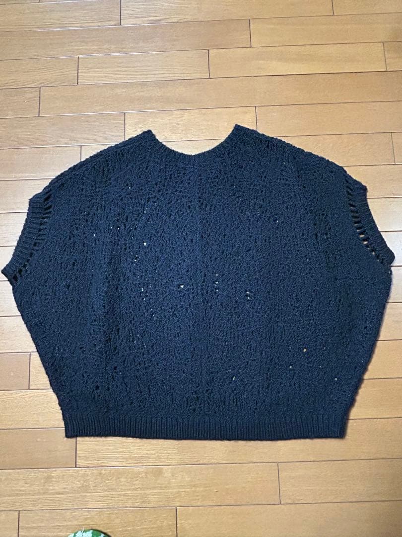 ミズイロインド　レース模様のウールベスト美品