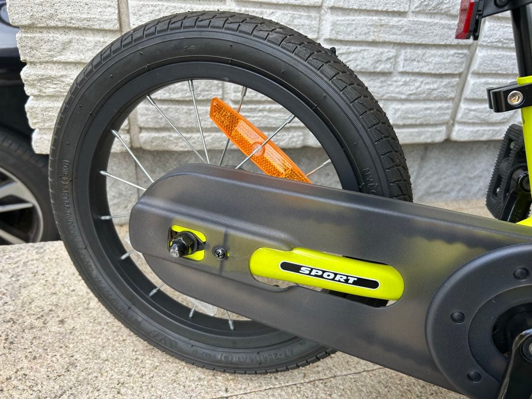 ストライダー14インチ ライムグリーン