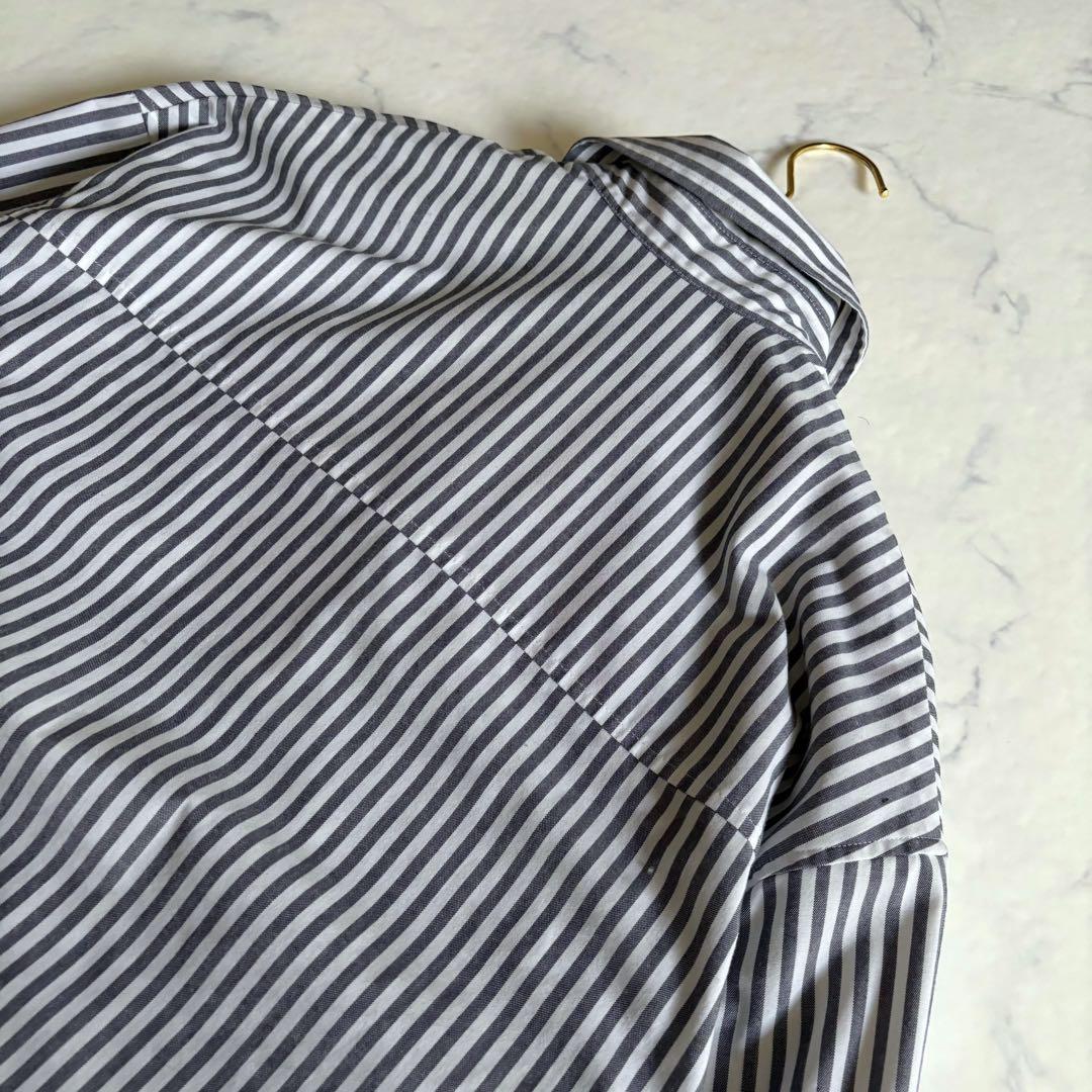 セブンテン ストライプ シャツ エンブレム刺繍