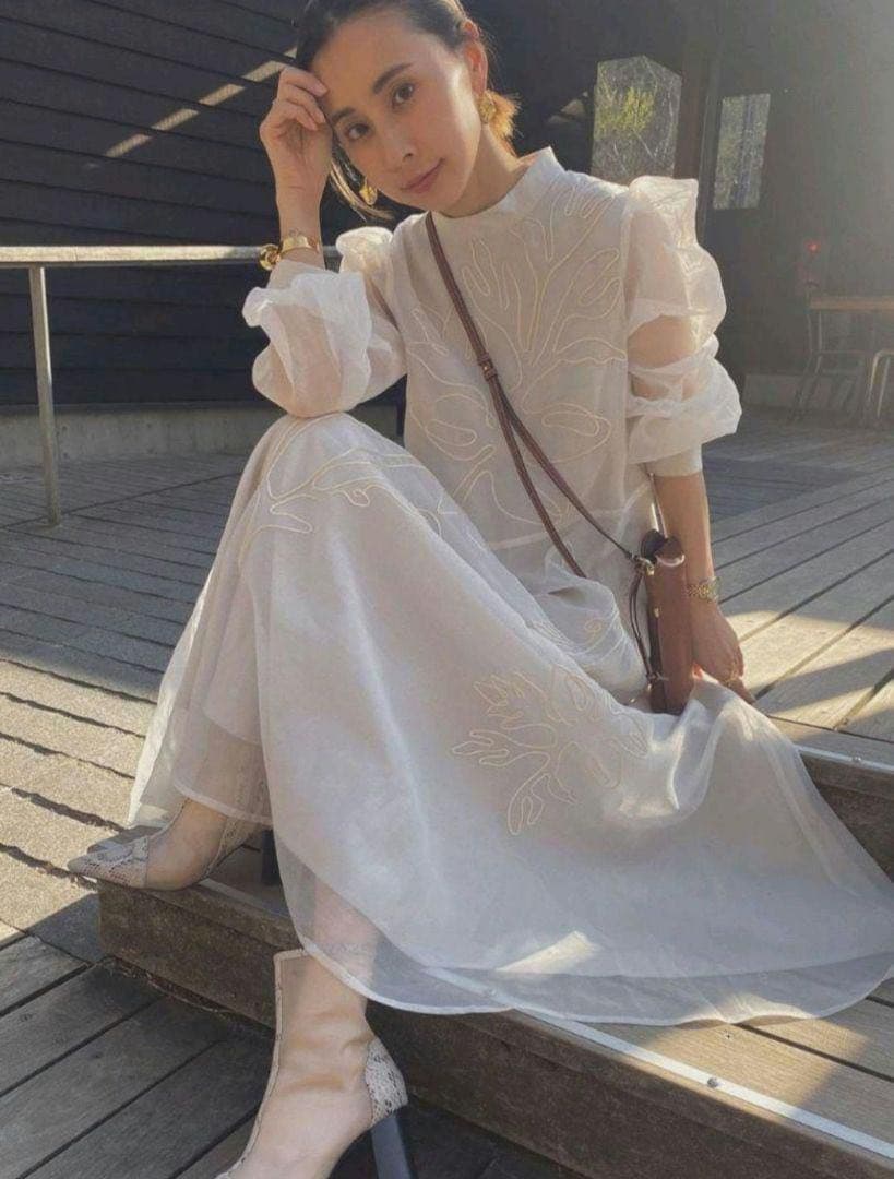 【AMERI】MEDI FOREST EMBROIDERY DRESS