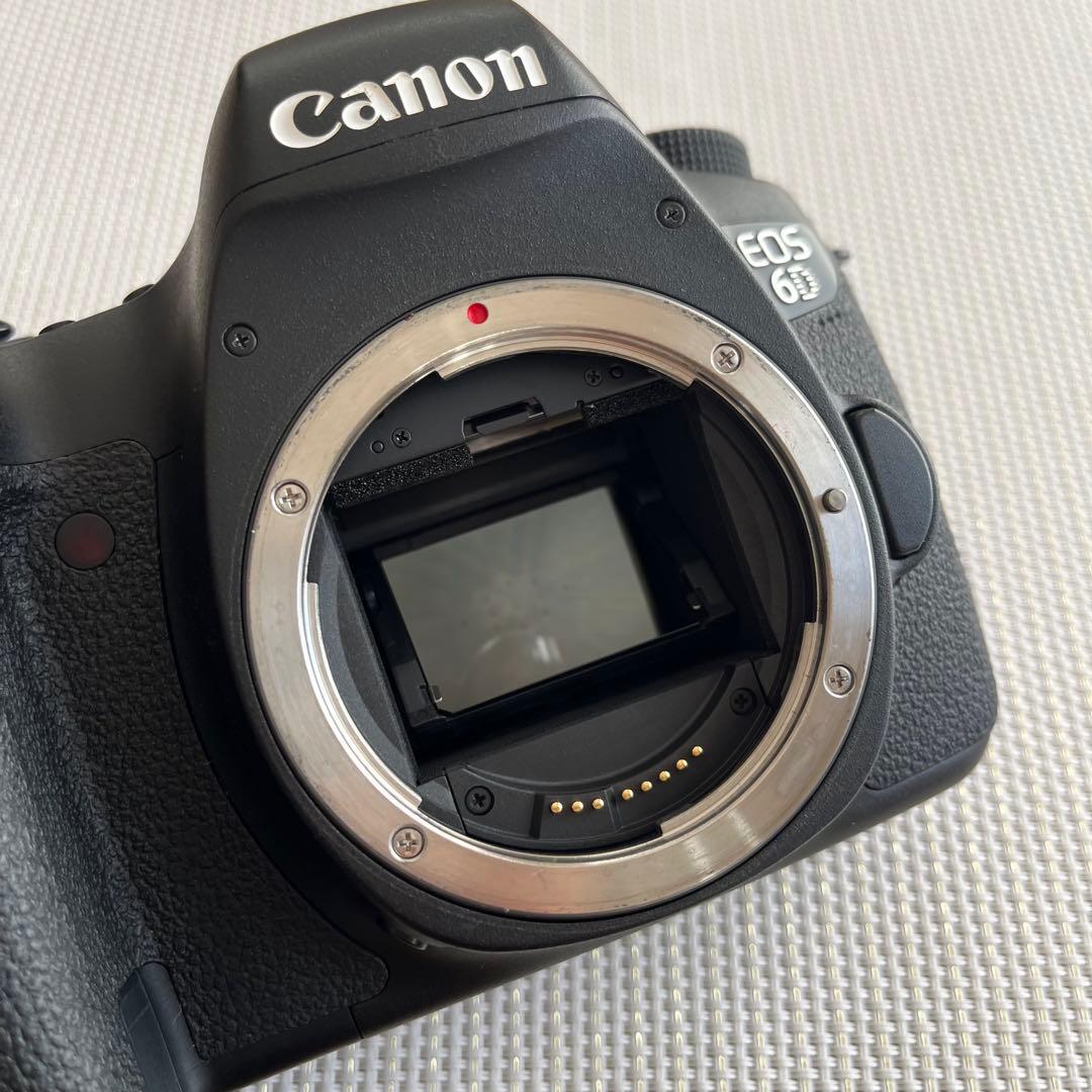 【レンズ・充電器付き】Canon EOS 6D ＋EF40mm F2.8 STM