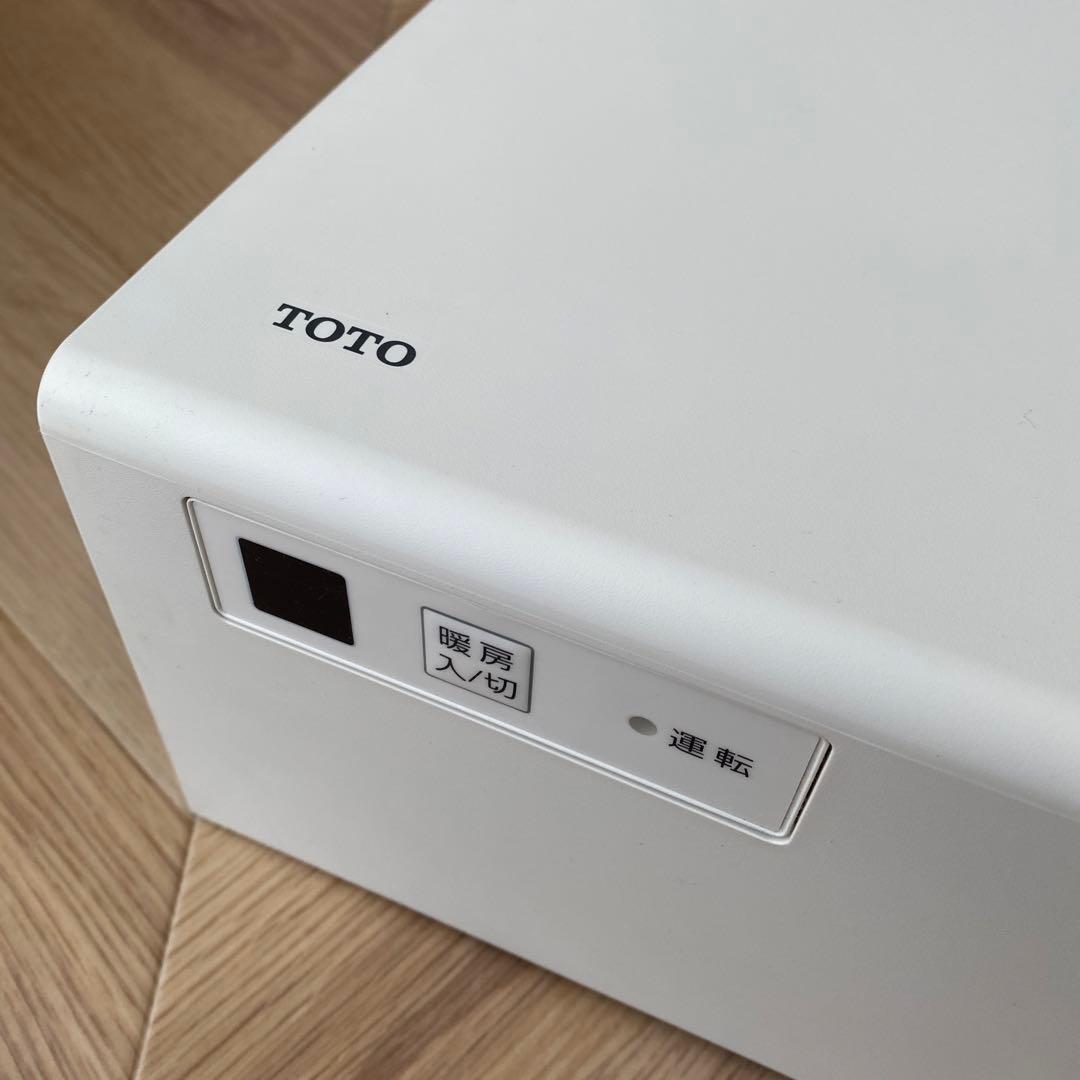 TOTO 洗面所暖房機 TRY1024BD型　200V（中古美品）