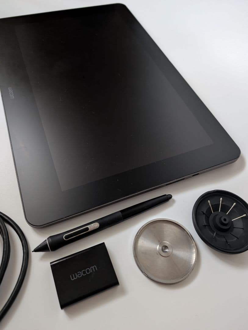 ワコム 液晶ペンタブレット　Wacom Cintiq Pro 16