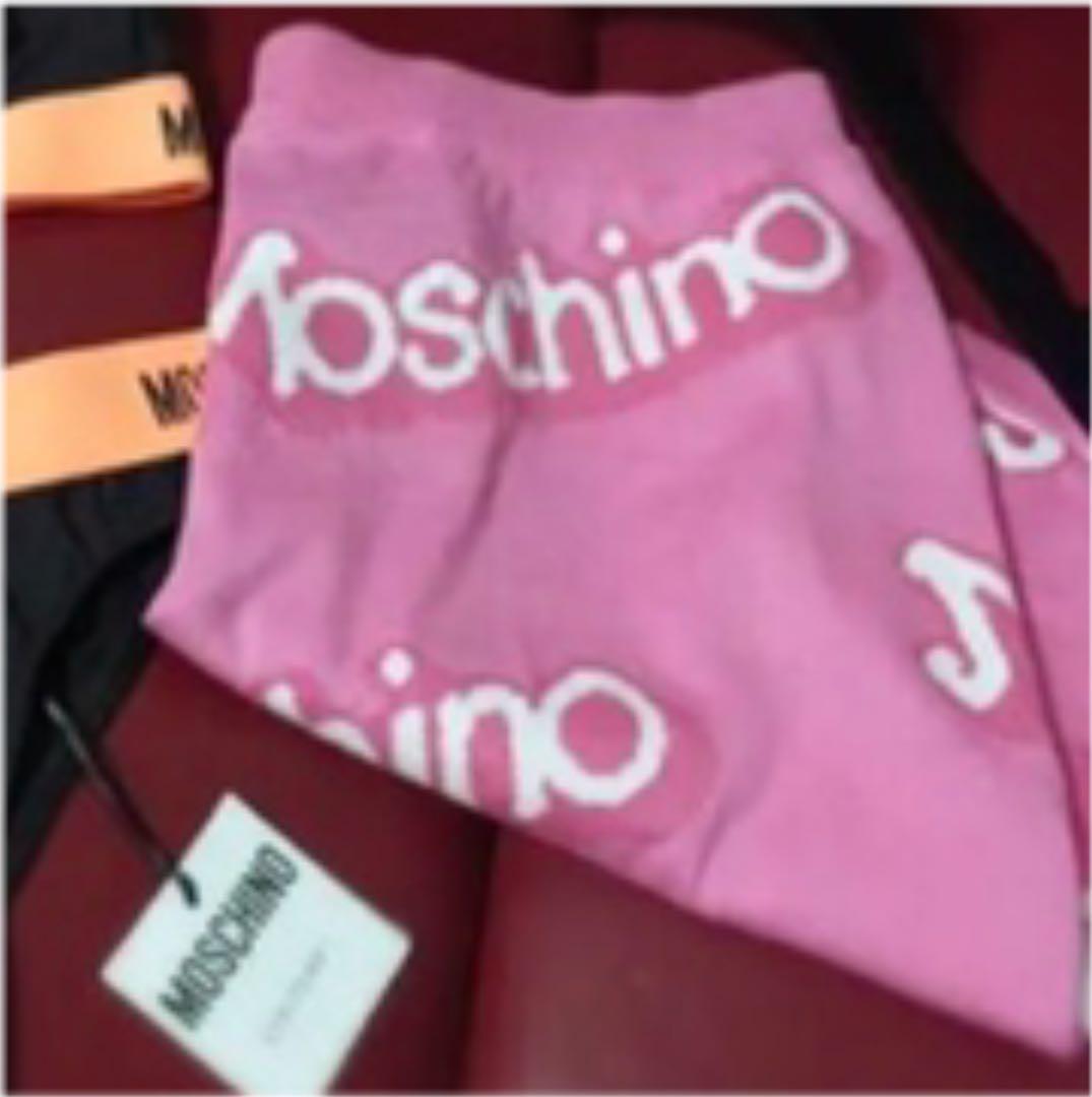 MOSCHINO Barbieコラボ レア！スカート