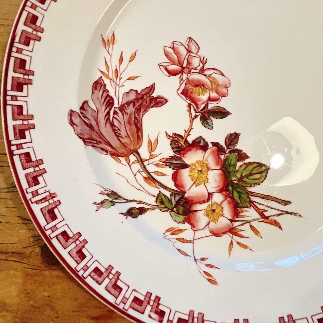 B サルグミンヌU&Cie 美しい花柄のプレート