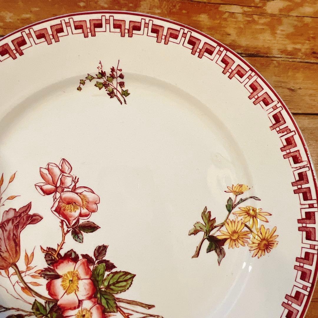 B サルグミンヌU&Cie 美しい花柄のプレート