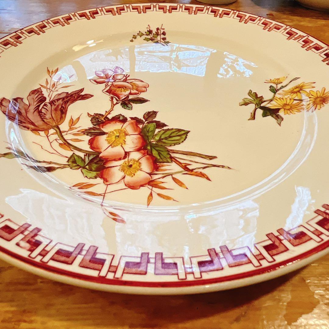 B サルグミンヌU&Cie 美しい花柄のプレート