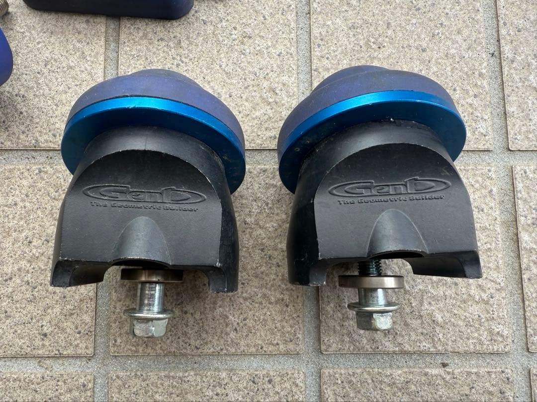 genb 200系　ハイエース ストロークストッパー　PRO