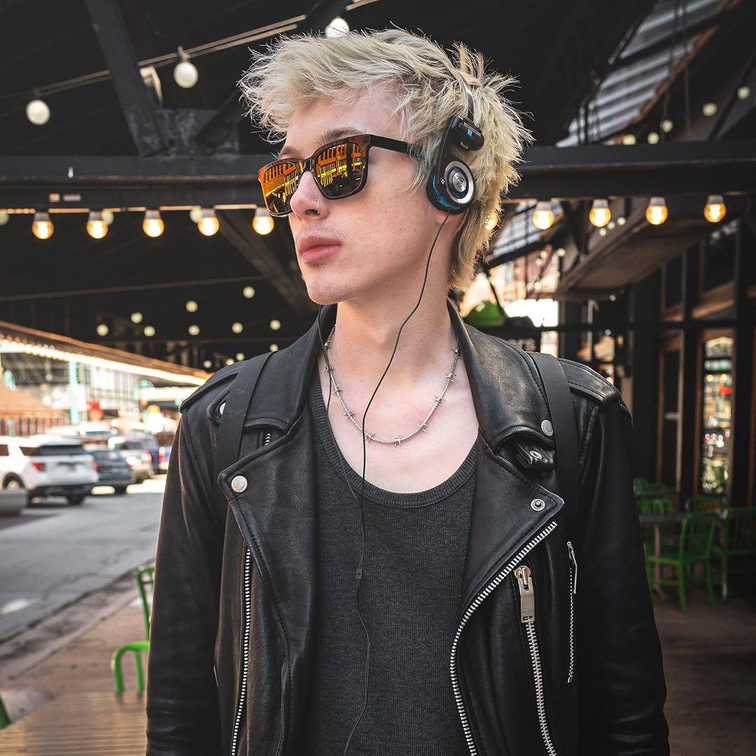 KOSS PortaPro ヘッドホン 収納袋付き