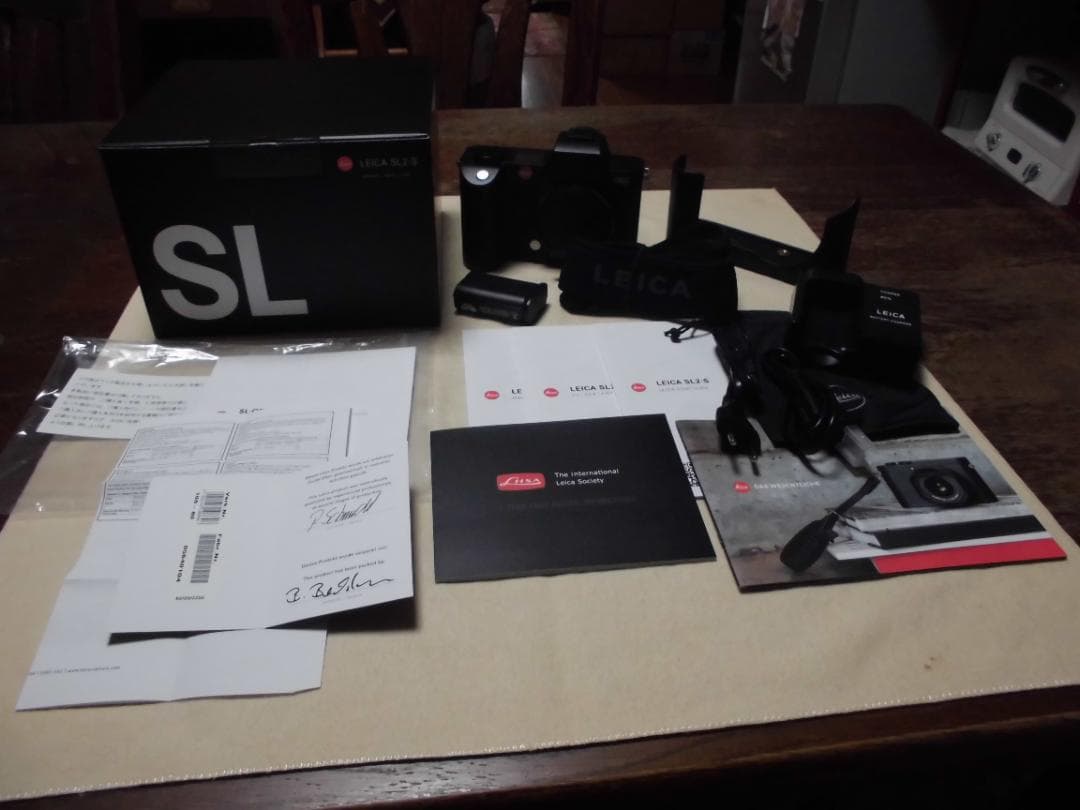 極上美品 LEICA SL2-S ミラーレス一眼 手振れ補正 元箱他革製ケース
