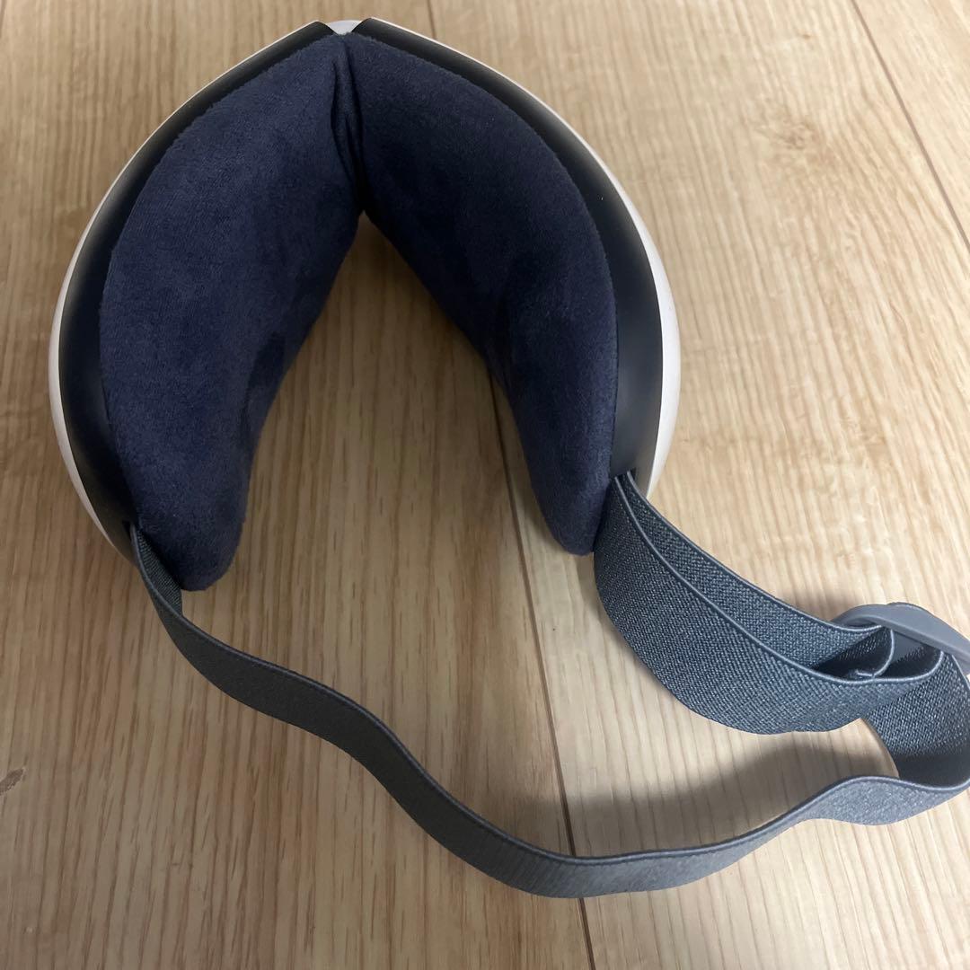 目もとエステ・マッサージャー ホワイト　アイマスク