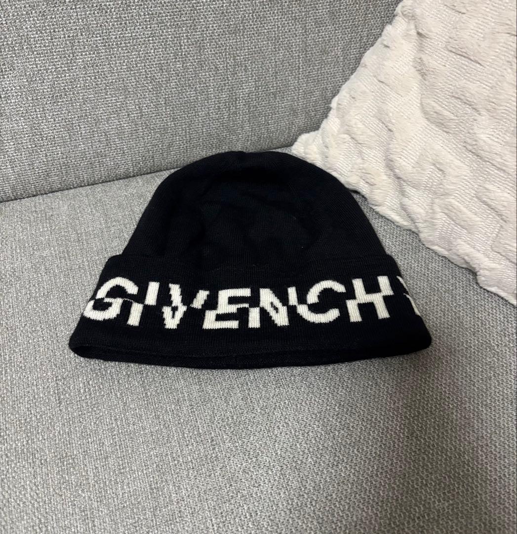 GIVENCHY ブラック ニット帽 ビーニー