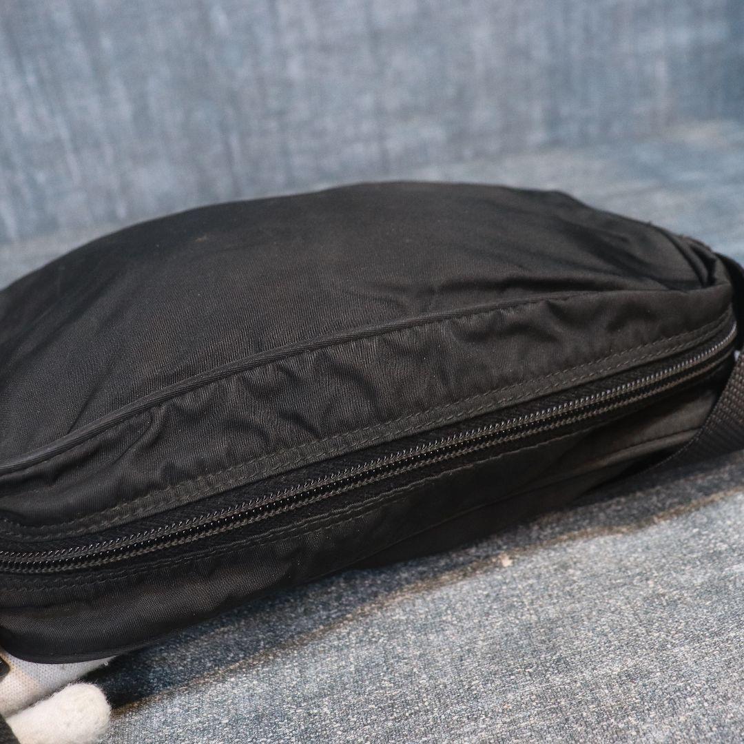 PRADA カメラバッグ ショルダーバッグ ナイロン 三角ロゴ プラダ