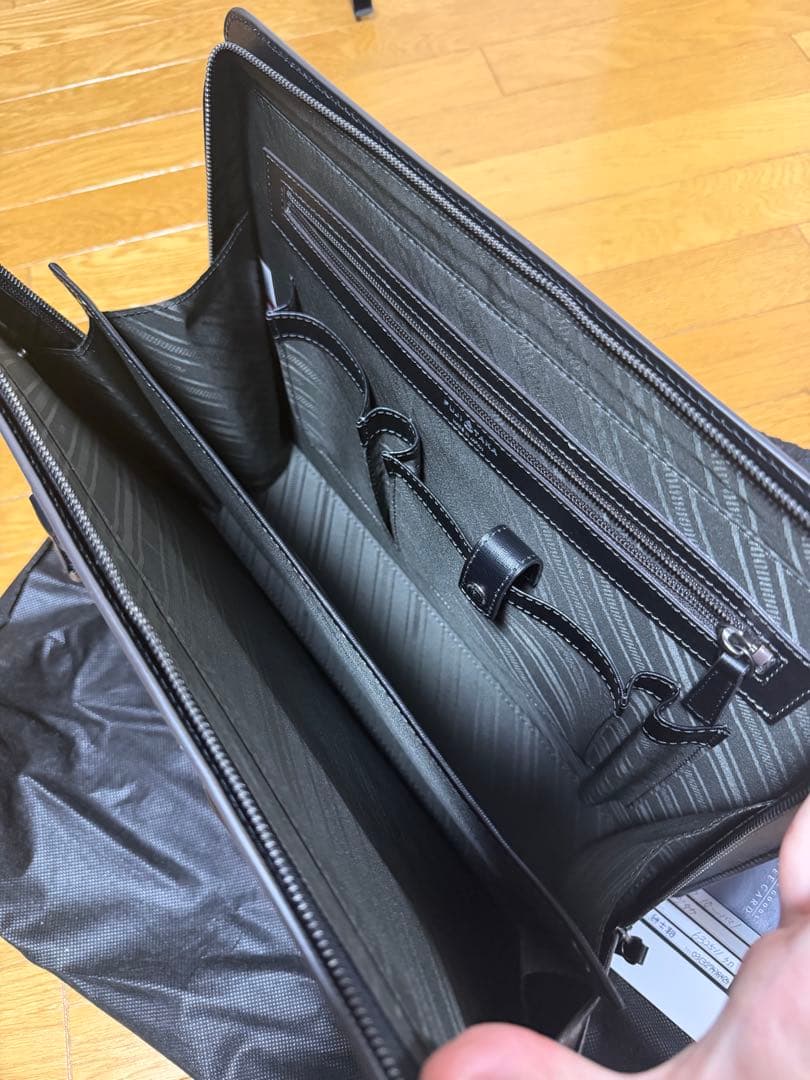 フジタカ　牛革バッグ A4