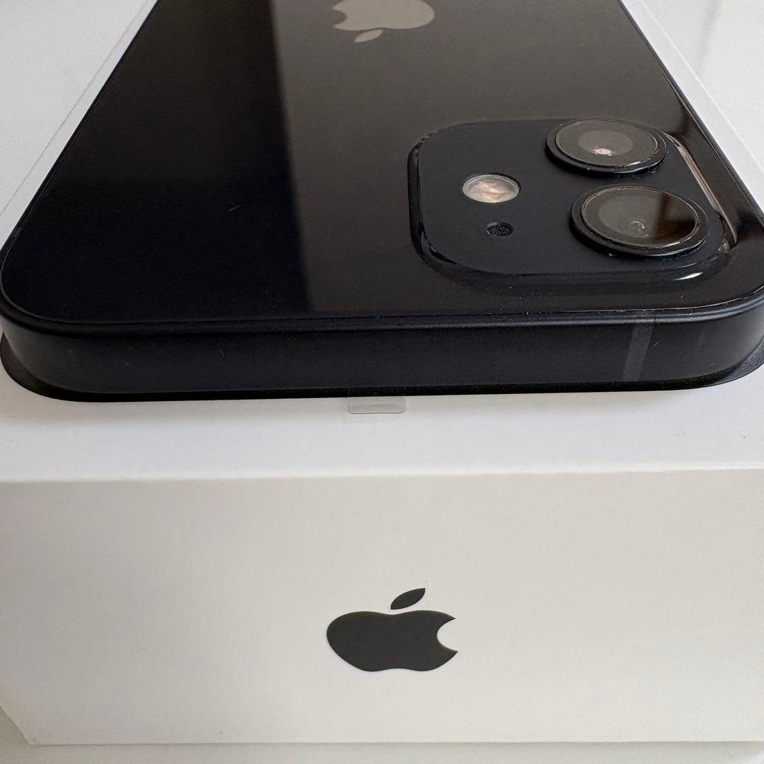 【上美品】iPhone 12 本体 256GB ブラック SIMフリー