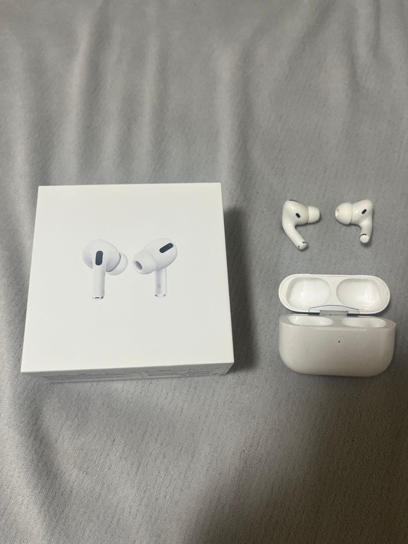 【はなまる】AirPods Pro 本体 ホワイト 充電ケース付き