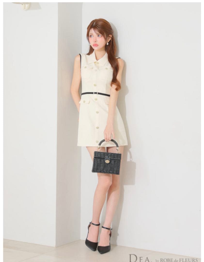 DEA. ベルト ノースリーブ 襟付き フレア　ミニドレス　キャバドレス