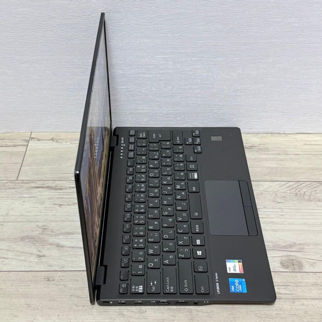 【超軽量・LTE】富士通 U9311/F 第11世代i5/8GB/256GB