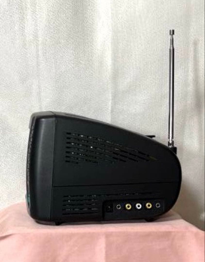 ポータブルカラーテレビ　6型 ユピテル　T6-C01