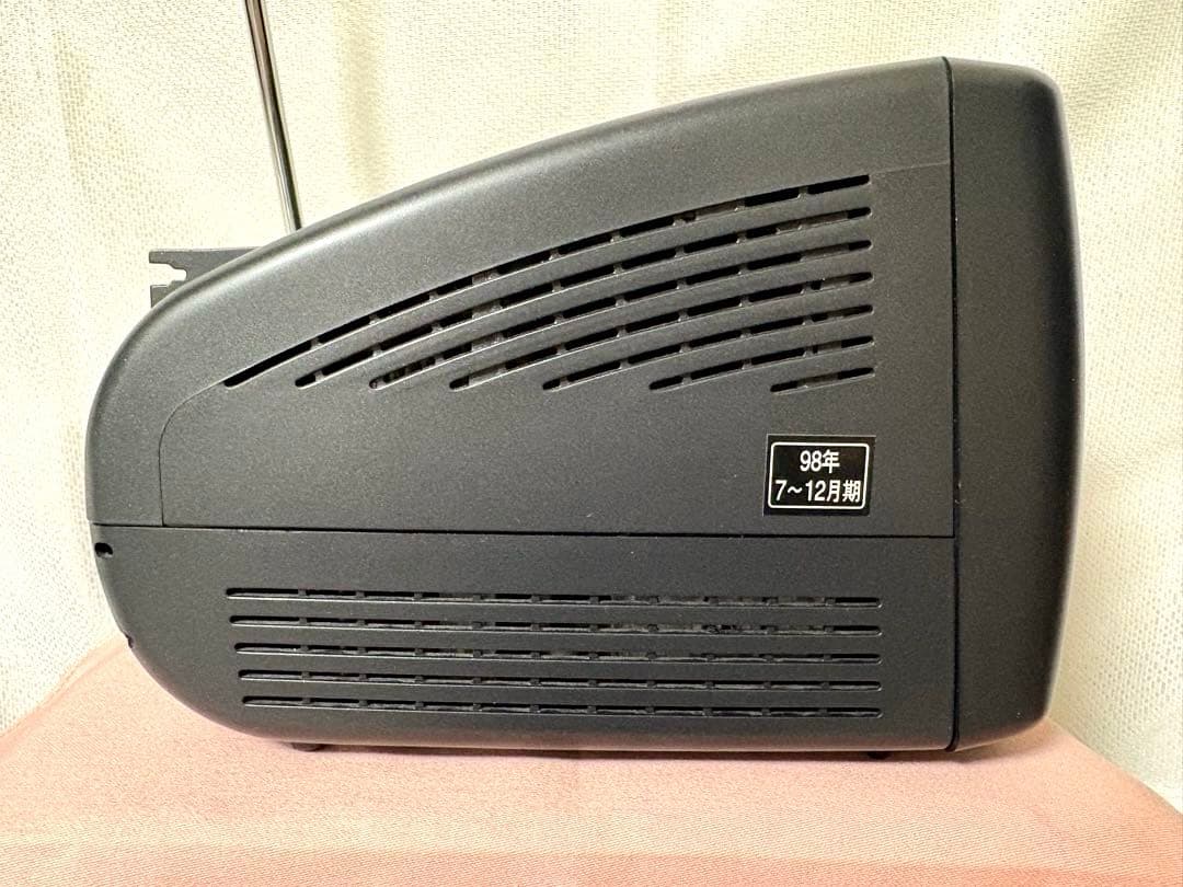 ポータブルカラーテレビ　6型 ユピテル　T6-C01