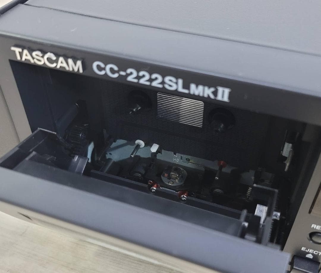 【良品】TASCAM CDレコーダー/カセットデッキ CC-222SLMK2