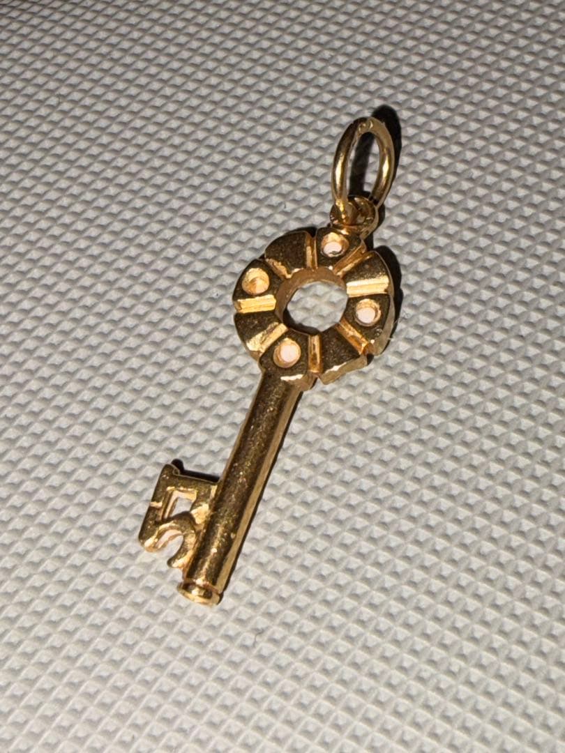 K18 チャーム 鍵 キー ネックレス トップ 約2.2g アンティーク