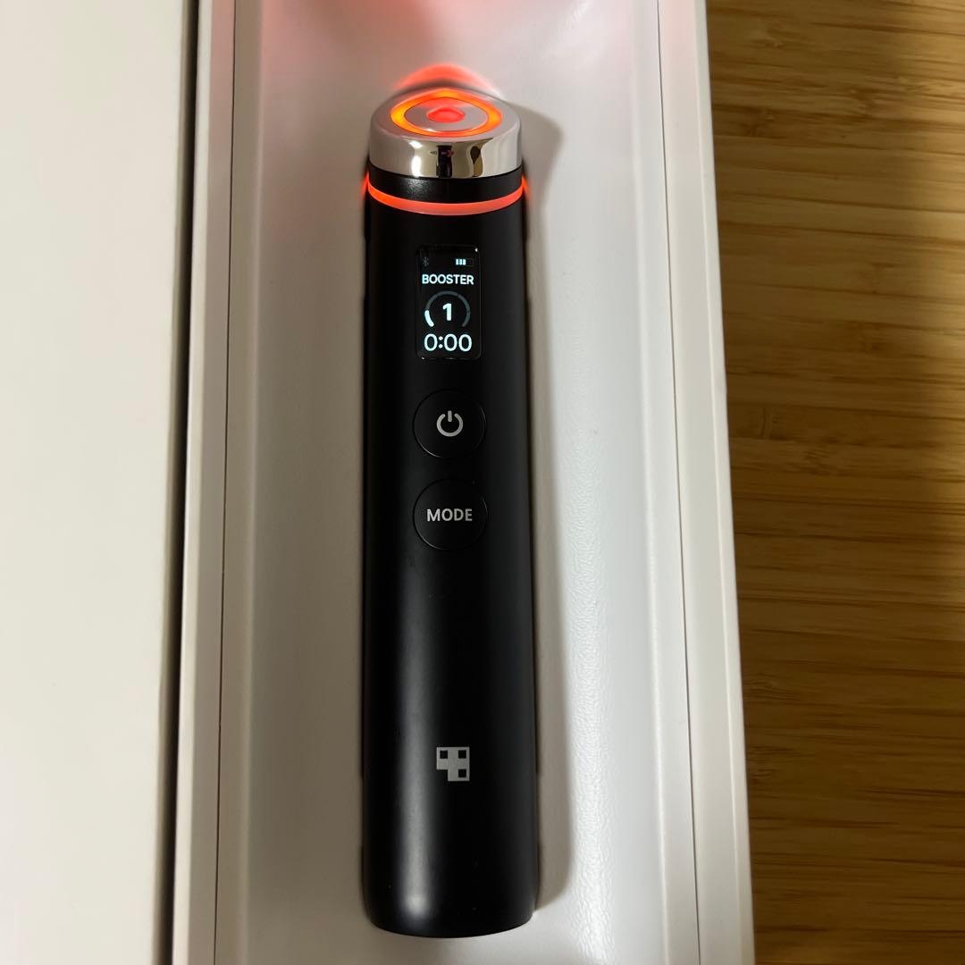 ブースタープロ　美顔器　メディキューブ