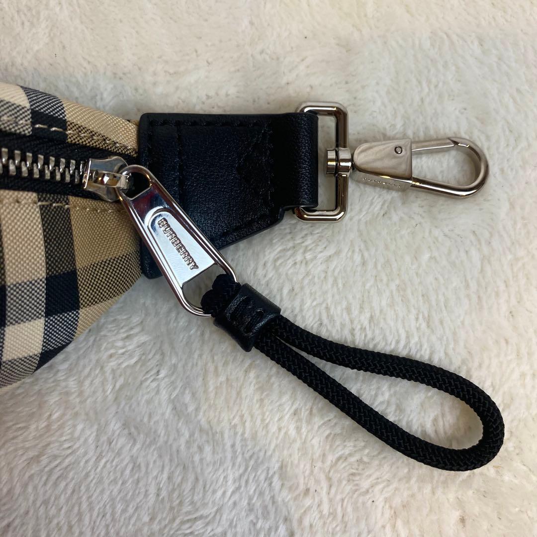 【専用】バーバリー ノバチェック ミニポーチ バッグチャーム キーリング