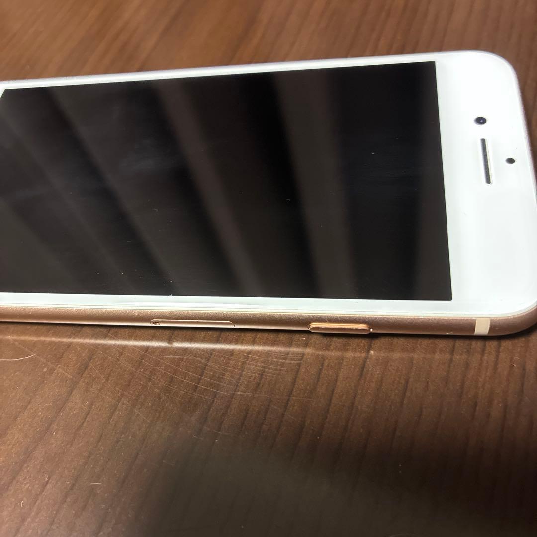 iPhone8 ゴールド Apple