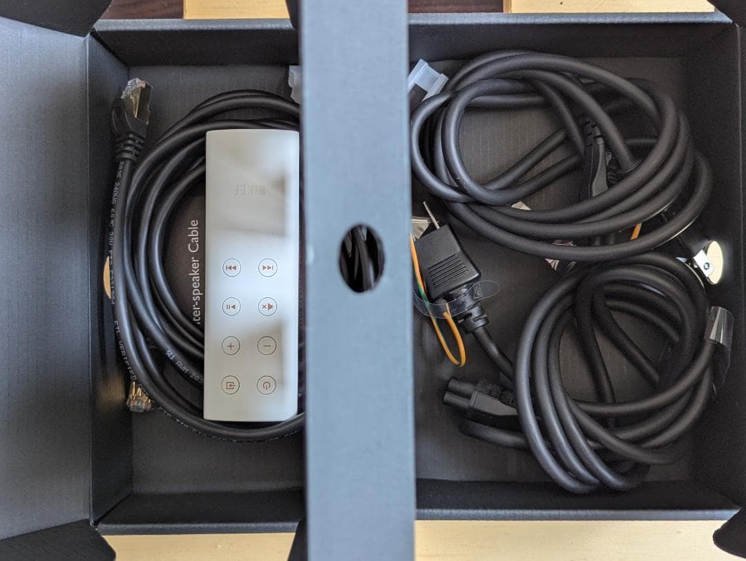 KEF LSX 　テレンス　コンラン　限定モデル　ワイヤレススピーカー