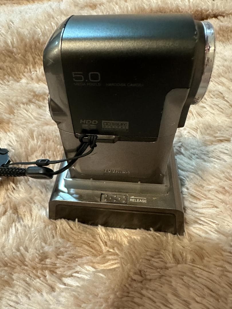 美品　TOSHIBA　gigashot　MEHV10　ハードディスクカメラ