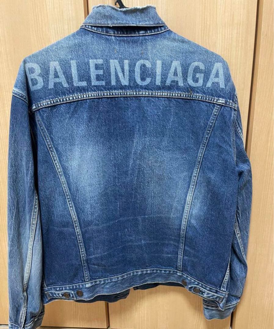バレンシアガ　デニムジャケット